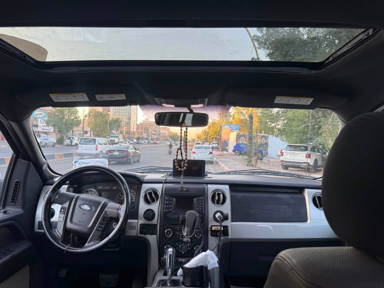 فورد F150 رقم سليمانية انكليزي الجديد بااسمي تحويل ثاني يوم
فول مواصفات فتحة سقف حساسات خلفي 

مكفولة كفالة عامة من الدعامية للدعامية ((خليجي)) عدى شخط بسيط وموضح بالصور

كير مكينة مكفولة اكسل مكفول منظومة زنون بلاد شركة السيارة احلى من الصور 

منظومة عاز 80لتر جديدة 

تخم تاير جبلي جديد 

السعر 175 وبيه مجال 

للاستفسار ‭***********‬

مكانه بغداد حي القاهرة
