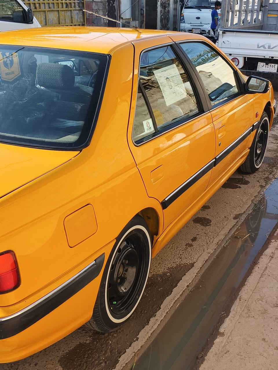 سلام عليكم بيجو 18 كفالة البيع سعر 65 بغداد المعامل ***********
