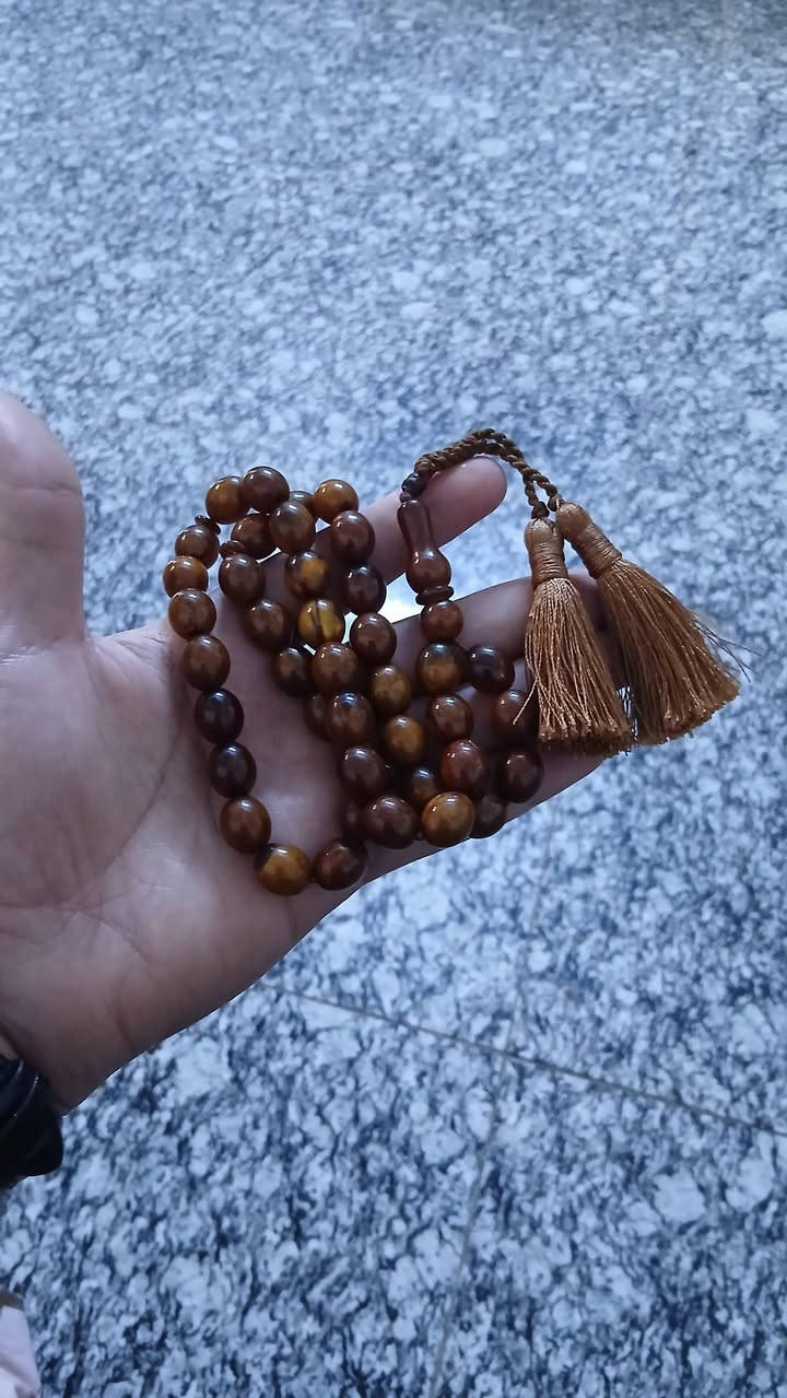 من رخصة مدير الكروب المحترم 
سندلوس بلجيكي قديمة كصة بيض الحمام ٤١ خرزة 
نضافة ١٠٠% المهتم تواصل خاص
 توصيل الكل محافظات  العراق 🇮🇶


**إذا كنت صاحب هذا الإعلان وتريد حذفه لأي سبب، رجاءا أرسل رسالة إلى الدعم الفني**