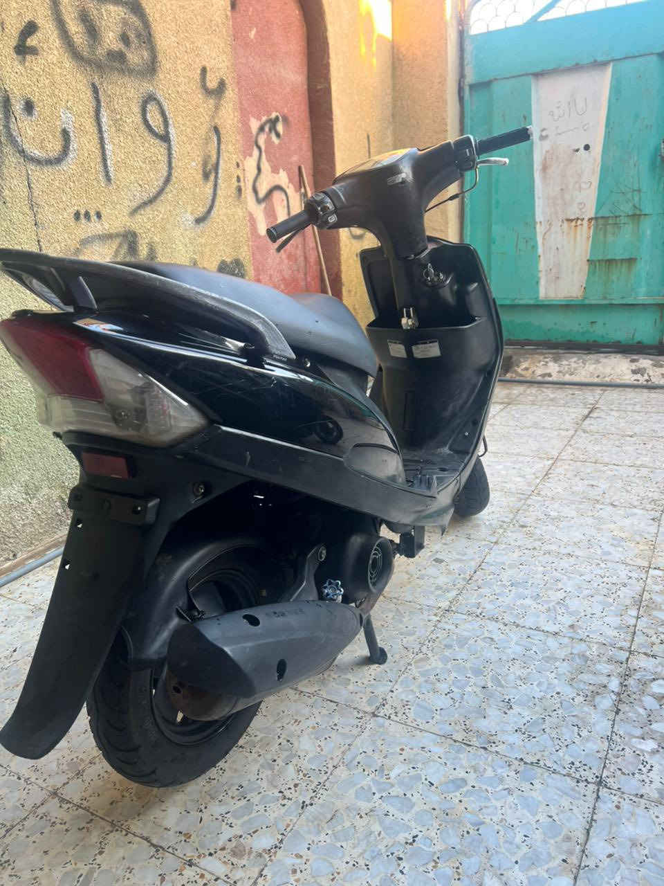 ماكس عدلة البيع 2005 كاملة سلف هندر كلها شغالة بيها نقص كعكة مال صالنصه فقط دراجة نضيفة ومختمة سعر 425 بيها مجال مكاني كربلاء حي العامل ***********
