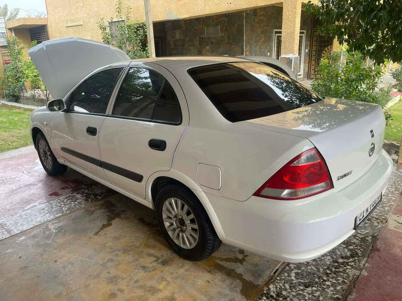 نيسان سني موديل 2010 بدي كوري 
رقم سليمانية تحويل مباشر محرك كير بشرط مكفول 
ضرر سيارة جاملغ الايمن فقط صبوغ والباقي كله مكفولة كفالة عامة سيارة بالواقع احله من صور 
سيارة ماشي 200 الف 
مكانه بغداد 

ال💎ــسعـر 🟥 :: رقم (1) تلـقـائـي 📮

رقم صاحب ســـيـارة :: *********** بي واتساب
