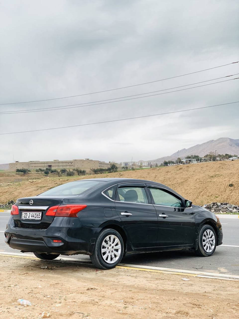 سەرەتا بەناووی خوای گەورە نیسان سێنترا مواسەفات s مۆدێل 2017 دو پەڵە بۆیاغی هەیە پشتو پێش کەپس سەیارەکە توندوتۆڵە تەقەو ڕەقەی نیە کارەبایی بەشەرت گێڕو مەکینە بەشەرت کامل سێرڤز کراوە سەیارەکە لە ڕسمەکان جوانترە سعری ۱۱٥ و کەمێک مەجال شوێن کۆیە *********** كويسينجاك, أربيل
