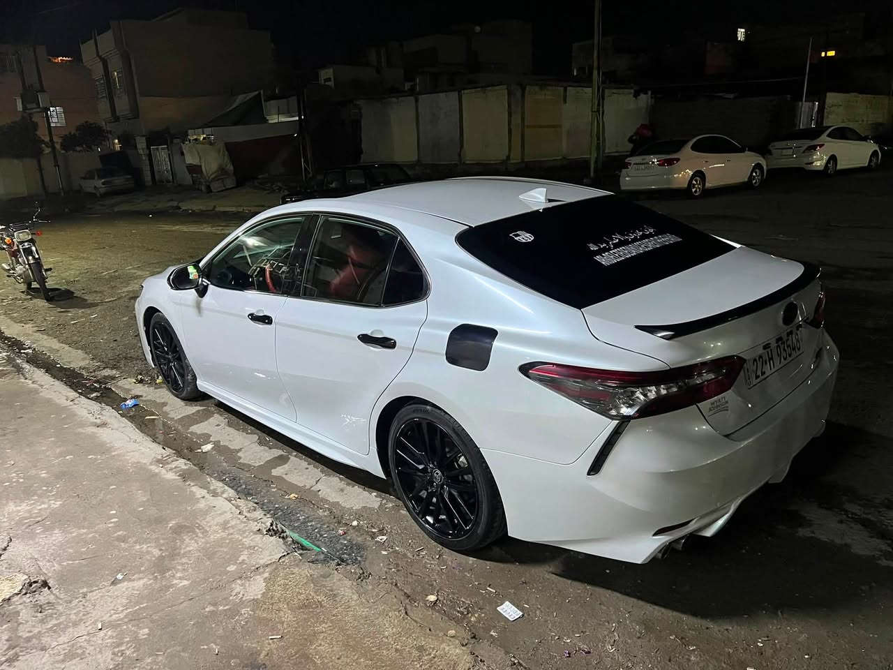 كامري للبيع هايبرد موديل 2022فول مواصفات بدون بنوراما مواصفات ال XSE ماشيه 70 الف سياره ما ناقصها ايشي جديده طك مال بيت هزه جديده قبل سبوع سويتها ب اسمي اني شرعي حادثها فقط بونيد مبدل + دعاميه بدون دواخل بدون ايرباك كله سليم مكانها موصل سعرها 235 وبيها مجال قليل للشراي للاستفسار ***********_***********
