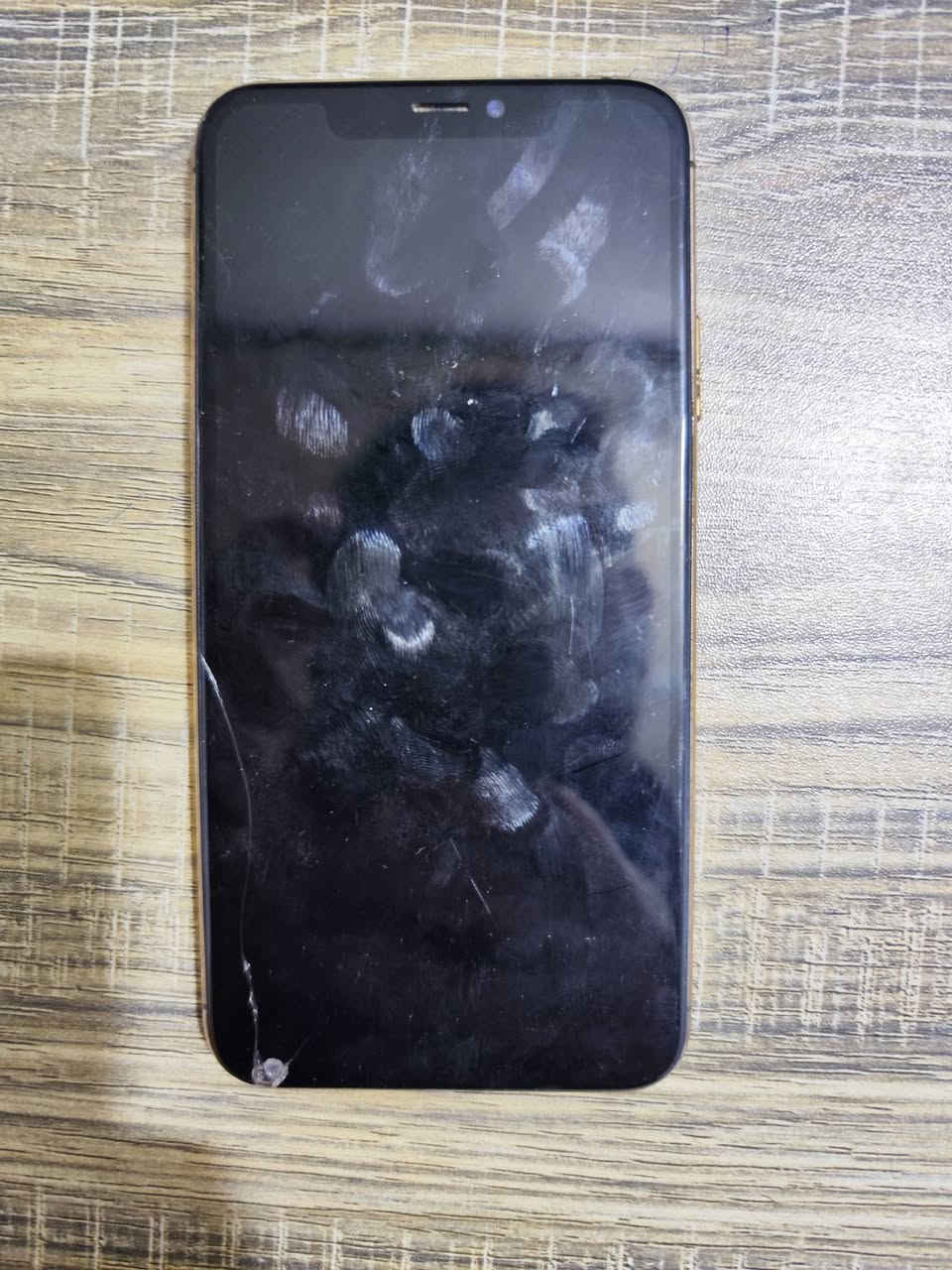 السلام عليكم هاي الا٤ اجهزه للبيع او مراوس بجهاز ابيعن كلهن سويه مكاني قبله سعرهن كلهن ب٥٠ الف 
 ٤ اجهزه 
١،ايفون ١١ برو ماكس عطلان ما اعرف شبي 
٢،ايباد ابل نقصه بس تاج شغال بس ما يلمس
٣،،جهاز هونر نقص شاشه 
٤ جهاز سوني مواصفات قويه نقص بطاريه


**إذا كنت صاحب هذا الإعلان وتريد حذفه لأي سبب، رجاءا أرسل رسالة إلى الدعم الفني**