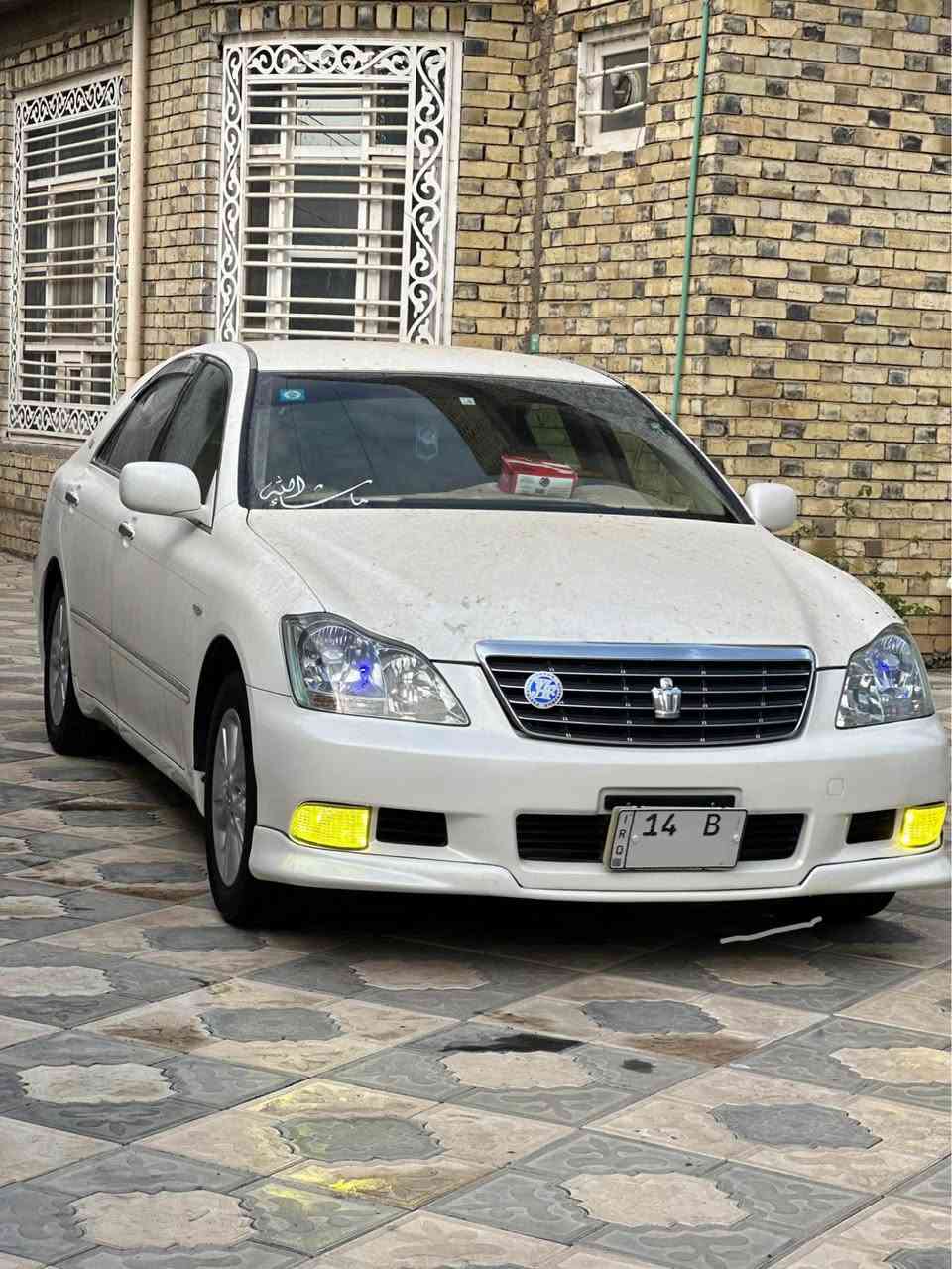 للبيع شاهينه🧿 موديل 2006 اصل دخول جديد وتسجيل جديد مزاد دوله رقم بصره أنكليزي السياره جديده بمعنى الكلمة 💯 
ماشيه 120 الف حقيقي السياره ماماشيه باالعراق أبد 
كفاله من جميع النواحي الكص والضربه والنقل الجثه   والأصوليات
تحوير جوة نجف شرط ارقى تحوير
مواصفات السياره  
فول بطن عده الفتحه
شاصي 182
 ٣دكم بلاد
محرك 3000 .. 6 سلندر V6
تبريد قطعتين
كشنات كهرباء كلهن 
كشنات تدفئة
 برده خلفيه بلاد
6بصمات
 إشارة ترحيب عنده الاقتراب 
كير 6 نمر
 مثبت سرعه 
 داخل جلد بيجي جديد + صاج
كامره خلفيه بلاد دواره 
 كشنات كهربائيه
شاشه
ويل كب بلاد
 مكان السياره نجف كوفه 
السعر 165 وبيها مجال بسيط للشراي
للإستفسار ***********
