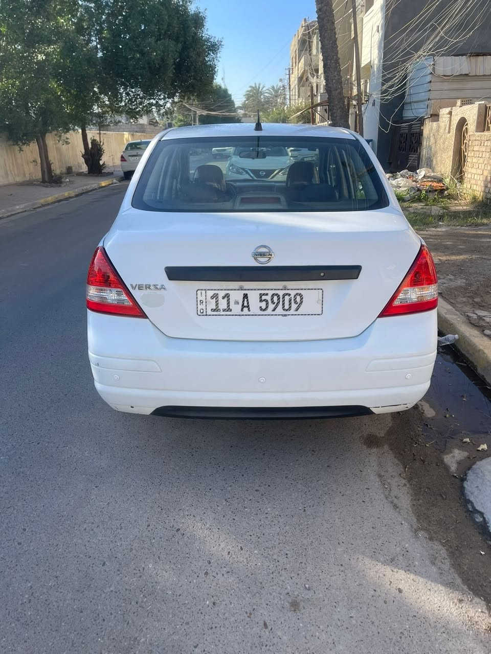 فيرسا 2009 حادث جاملغ ايمن امامي فقط ماشيه 100 حقيقي  كير ومكينه وتبريد وصدر وكهربائيات من كلشي جاهزه ***********   السعر 80
