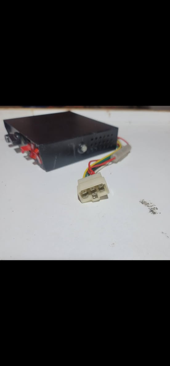 صافرة شرطة بوليسي CJB-100W
اخو الجديد شغال ع الفحص 
يتركب عليه سماعتين ومايك وضوة  رماش
١٢ انواع صوت مع فيوز اصلي  
توصيل موجود


**إذا كنت صاحب هذا الإعلان وتريد حذفه لأي سبب، رجاءا أرسل رسالة إلى الدعم الفني**