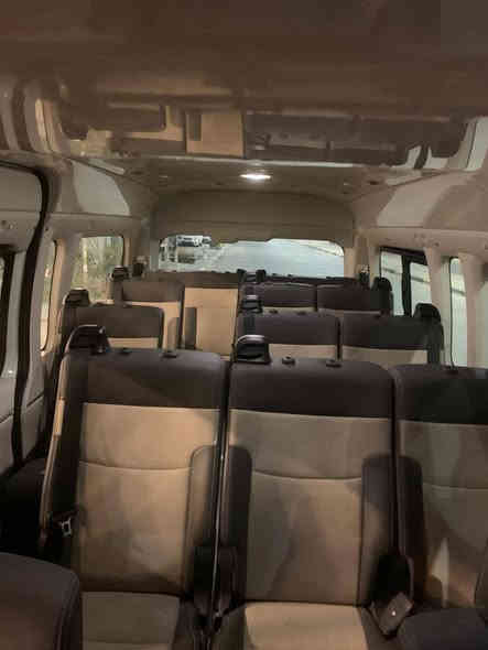 هايس بوز،كاز،للبيع كفاله عامه ، تخم تايرات برجستون، بوشيه ، سيبايه ، درع ، تلبيسه ، ارضيه، تنته مدوشمه،تخم بردات، تانكي اضافي ، وركه اضافيه، تقويه فان داخلي ،اضافه مراوح خارجيه ، جاهزه للعمل ، تحويل مباشر، للستفسار *********** عيسى ابو امير
