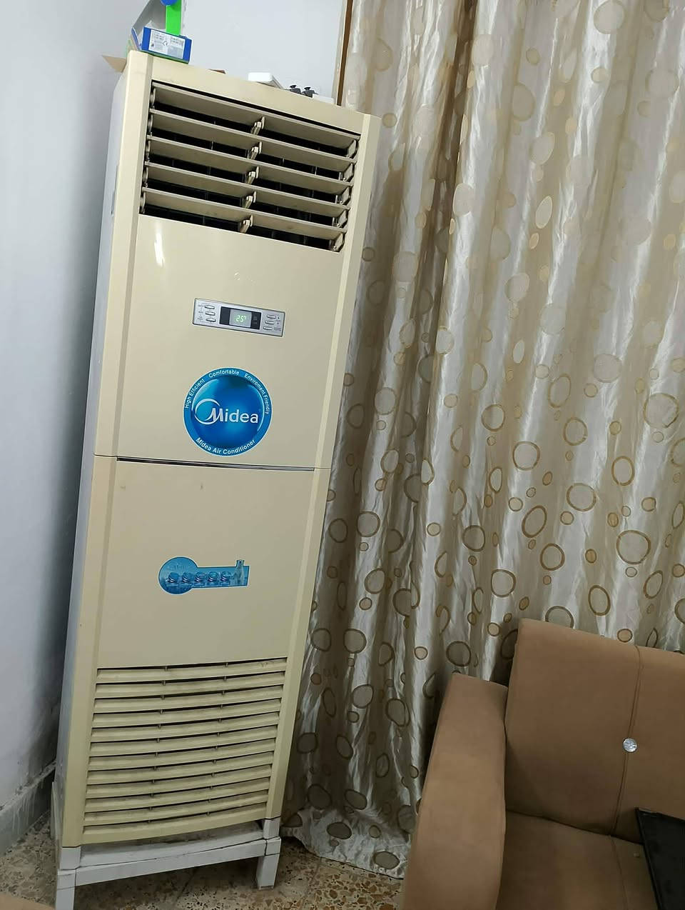 سبلت نوع ميديا 3 طن باب اول غاز R22 المعروف بالتبريد الثلج شغال تدفئة وتبريد تفحص على الشغل قبل لا تاخذة السعر 700 وبي مجال حك الجية
بغداد / التاجي / ناحيه سبع البور
***********

