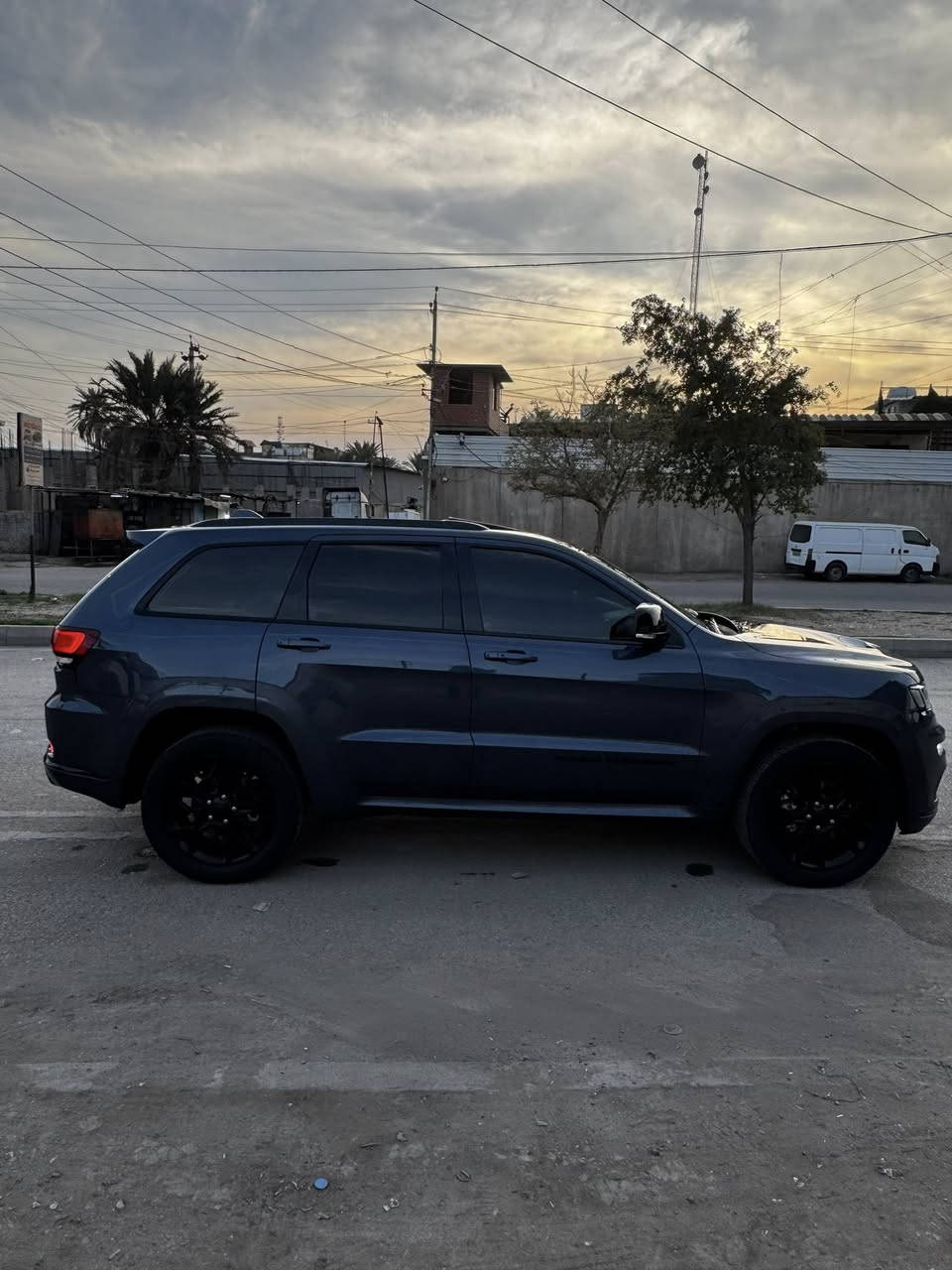 جيب فئة:    S

موديل:     2021

مكينة:     V6 3.6

خليجي مكفولة كفالة عامة ( بيه فقط بارد بلجنطة نظيفة جدا جدا بعد عل وضع شركة سيارة مال جناي 

المواصفــات  1/1

بانورامـــا

رادار جانبـي نقطة عميـاء رادار خلفـي

كشن حار بارد 

كشنات جلد كنتارة

ستيرن هيتـر + كهرباء

نظام توقف اوتـو ستوب

حساسـات امامي خلفي

صندوك كهربائـي

سماعات سستم صـوت

دمام بالصنـدوك

بصمة و تشغيل عن بعـد

كيج الكترونـي

نظام متعدد اوتو للطرق

ماشية 43 

مري قلاب وشفط

***********

***********

اتصال او واتساب
