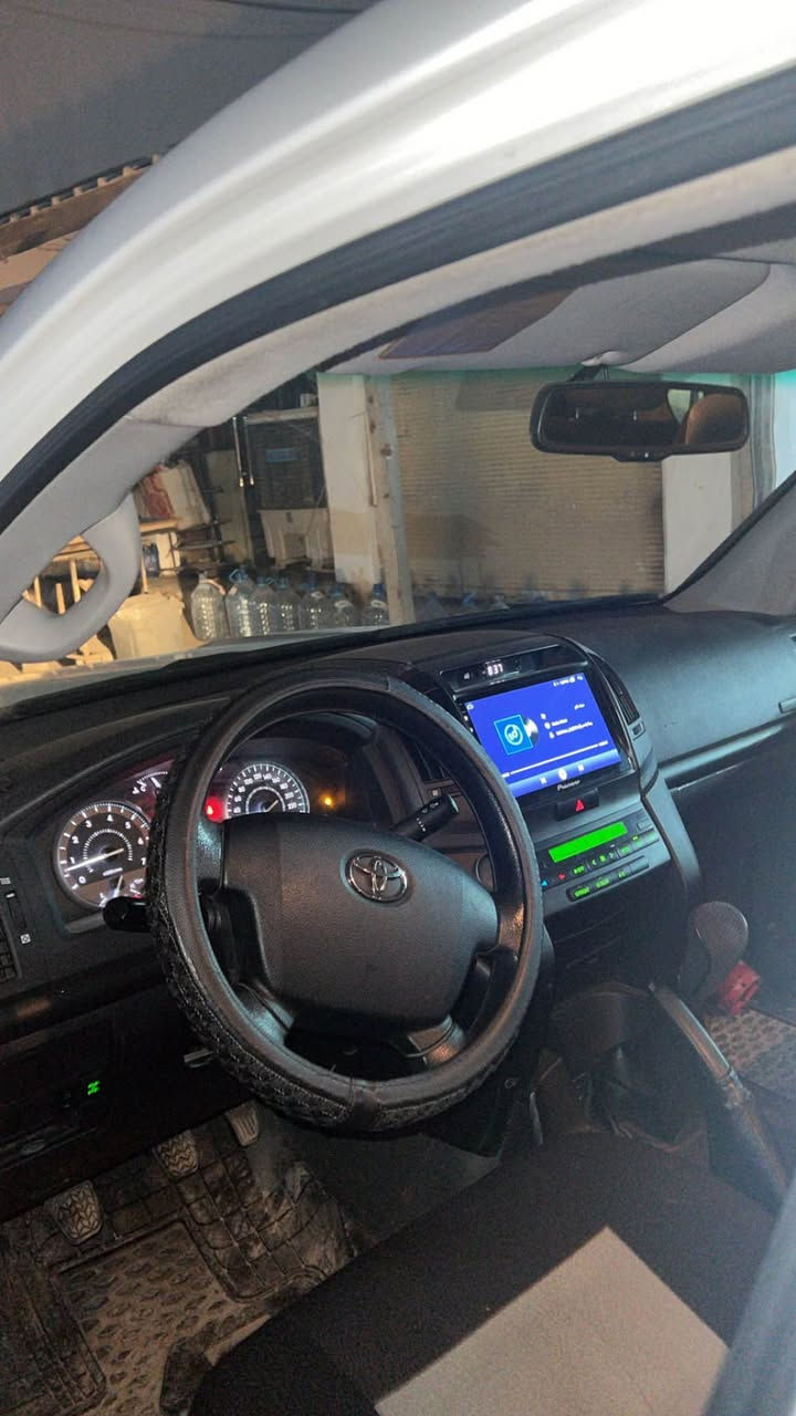 وەنەوشە دەبڵ سپێر 2013سەیارەکە 74 هەزار ڕۆشتوە بل پاکەت بەس ماشاللەی دەوێ سفرە گێڕ و مەکینە بەشەرتە فول فول حادیە گێر حادیە سەیارەکە اکسل تەبریت سارد و گەرم بەشەرت دەحامی بۆ دەحامی بەشەرت سەیارەکە دوو پارچەی بۆیاغی هەیە دەرکەی دوەمی سەکن بێ ناوگرت نرخی 310 محامەلەیەکی کەم ژم *********** أربيل, العراق
