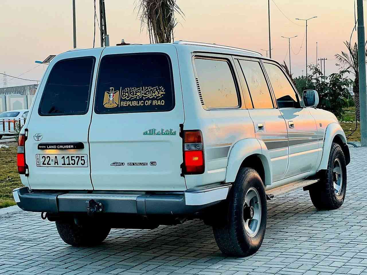 السلام عليكم
تيوتا لاندكروز ليله علوي 

مديل 1997 

سياره جديده معنه الكلمه على وضع شركه شرط

كفاله عامه من ضربه وصبغ وتبديل ماعده البنيد صبغ اثر جراد ولباقي كفاله

كير ومحرك وحداديه وتخم تاير وتبريد كله شرط كهربائيات كله شغاله 

دبل تانكي كابريته مو بخاخ كير عادي

رقم اربيل جديد سنويه لل2029

السعر 105 

مكاني نجف مراوس حسب القناعه 

***********
