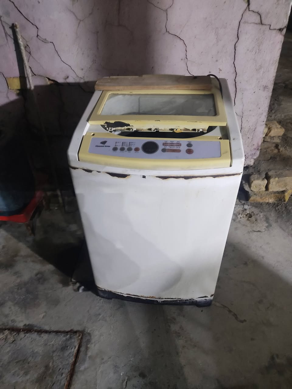 غسالة سامسونغ للبيع
العطل گير بوكس فقط خلي سعرك... رقمي ***********
