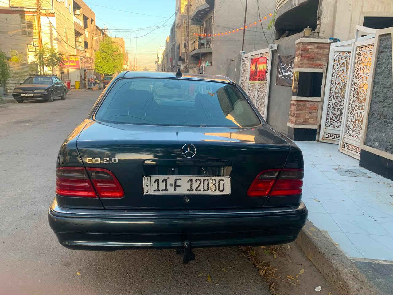 مرسدس بسمي بغداد جاهزه مكينه كير تبريد كله جيد سعره ٨٥ اخوان  بل عافيه عليه اتليخذها تحويل ثاني يوم عنواني بغداد  ***********
