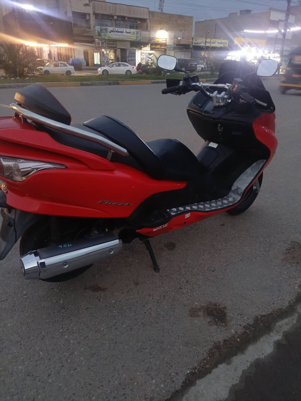 سلام عليكم دراجه فورزه 9/0 دراجه صالهه 15 يوم نازله من الرمبه دراجه جديده اي نقص مابيهه تدفئه بليدات ام بي ثري بلادي كهربائيات محرك كلها بلاديه مكانهه الدوره ابو دشير  الشراي يتصل***********
