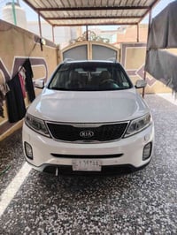 سورنتو V6 • ٢٠١٤ • ٧ مقاعد