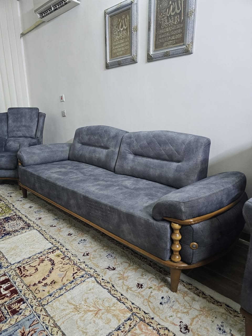 تخم تركي 10 نفر يصير سرير أيضًا نضيف جدا 

*********** ***********
