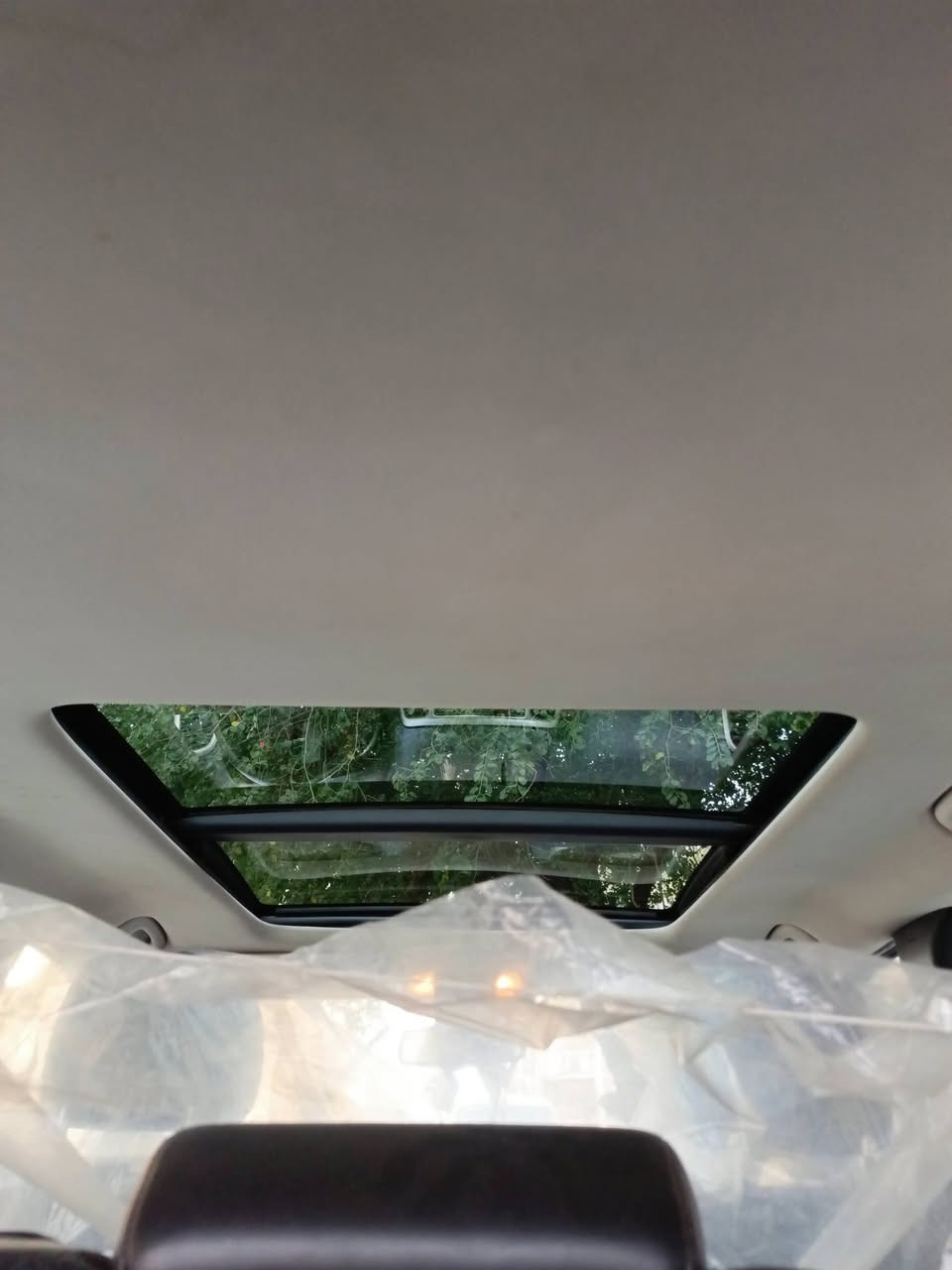 سلام عليكم جيب شوراكي 2011 لا ضربة لا دواخل كفالة فقط الجاملغ الأيمن بي ضربة كد شبر ومعدل ومرشوش سيارة فول لمتت تبريد تلث قطع علما المكينة 8 بداية ضعف بيها السعر 150 البصرة الرقم ***********
