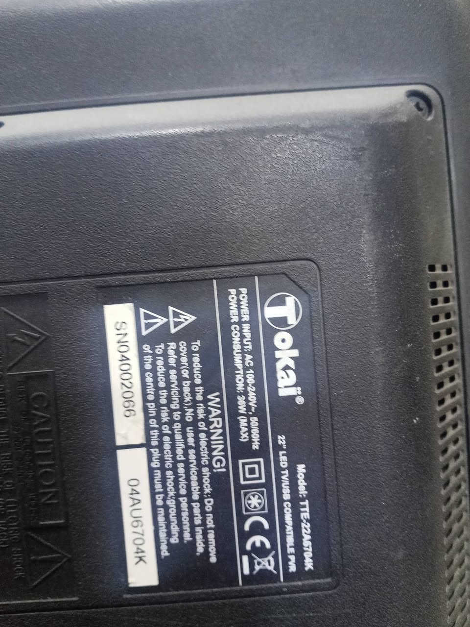 ​📺 للبيع: شاشة Tokai حجم 22 بوصة LED (بحالة ممتازة)
السعر: 60 ألف دينار عراقي بس! 💸

​✨ أهم المواصفات والمميزات:

​ألوان جميلة وصورة واضحة: الشاشة تمتاز بألوانها الجميلة المريحة للعين الي تخليك تستمتع بالمشاهدة واللعب.

​ممتازة للألعاب: الشاشة جيدة ومناسبة جداً لتشغيل ألعاب البيسي أو البلايستيشن والاكس بوكس، تنطيك أداء حلو وسلس.

​الحجم والاستخدام: بحجم 22 بوصة، تفيدك كشاشة أساسية للميز مالتك، أو شاشة ثانوية بالطول للديسكورد والبثوث ومتابعة الشات.

​ميزة تسجيل اللقطات ونقلها للموبايل: بيها ميزة USB COMPATIBLE PVR، يعني تكدر تربط بيها فلاش خارجي وتسجل لقطاتك وألعابك المفضلة مباشرة، وتكدر تاخذ الفلاش وتنقل هاللقطات بكل سهولة لتلفونك!

​اقتصادية جداً بالكهرباء: استهلاكها ما يتعدى 36 واط، يعني تشتغل على السحب والأمبيرية والـ UPS بدون أي مشاكل.

​المنافذ: بيها منفذ HDMI لربط البيسي أو الكونسول، ومنفذ VGA، ومنفذ فلاشة (USB)، ومنافذ الصوت والصورة (AV).

​الملحقات: تجي وية القاعدة (الستاند) مالتها الثنائية الأصلية.

​📍 المكان: النجف - خان النص

✉️ للتواصل: راسلو ع الخاص


**إذا كنت صاحب هذا الإعلان وتريد حذفه لأي سبب، رجاءا أرسل رسالة إلى الدعم الفني**