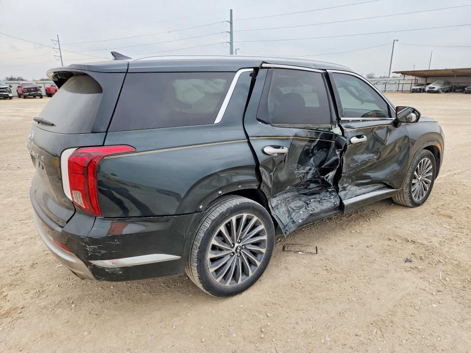 2024 HYUNDAI PALISADE CALLIGRAPHY
اريخ المزاد: 3/18 
السعر: حسب المزاد 
المسافة المقطوعة 15526  mi
#نشحن الى دبي و عمان و البصرة و كردستان و تركيا
بالامكان ادخالها
 #بكتاب_ذوي_الشهداء_باعفاء_كمركي_مع_اعفاء_الرقم 
#العقبة
#ام_قصر
#الشمال
⬅️نتكفل بالسيارة لحين وصولها 
⬅️اي استفسار مراجعة المكتب 
⬅️ عملنا شراء السيارات من المزادات الامريكية والكندية
#لدينا_تقرير_Carfax_مجاني_فحص السيارة قبل دخولها المزاد 
⬅️لدينا ورشة تصليح في دبي 
⬅️لدينا معقب لتخليص السيارات (حرة  او ذوي الشهداء ) و ايصالها الى الزبائن
📍العنوان النمرود #قرية_السيد_حمد 
⬅️اوقات الدوام من 4:30 عصراً وحتى ال11 ليلاً كافة ايام الاسبوع 
ما عدا السبت والاحد عطلة المزاد 
☎️ للاستفسار الاتصال على الرقم
عمر سعد
*********** :📞
*********** : 📞
