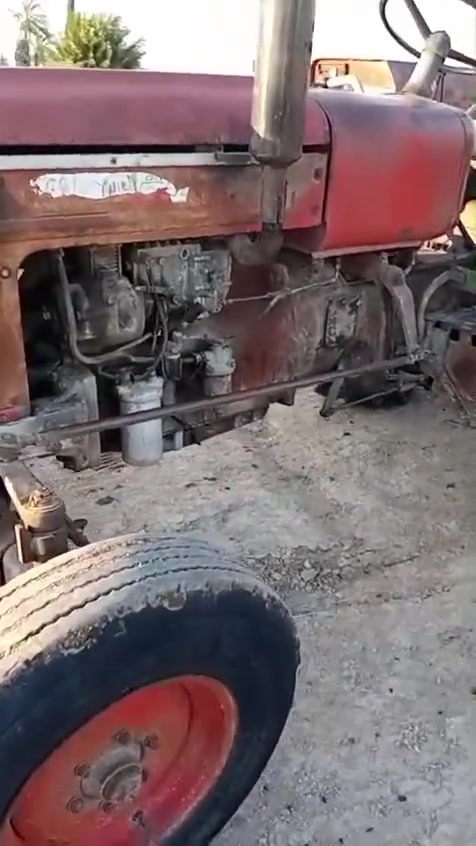 سلام عليكم مكينه عنتر موديل 90 جاهزة من كلشي كير محرك جهاز كشر تخم تاير على البلاد جاهزة ما ناقصه شيء العنوان ميسان مكلف بل نشر هاث رقم راعيه.‏‪***********‬‏

