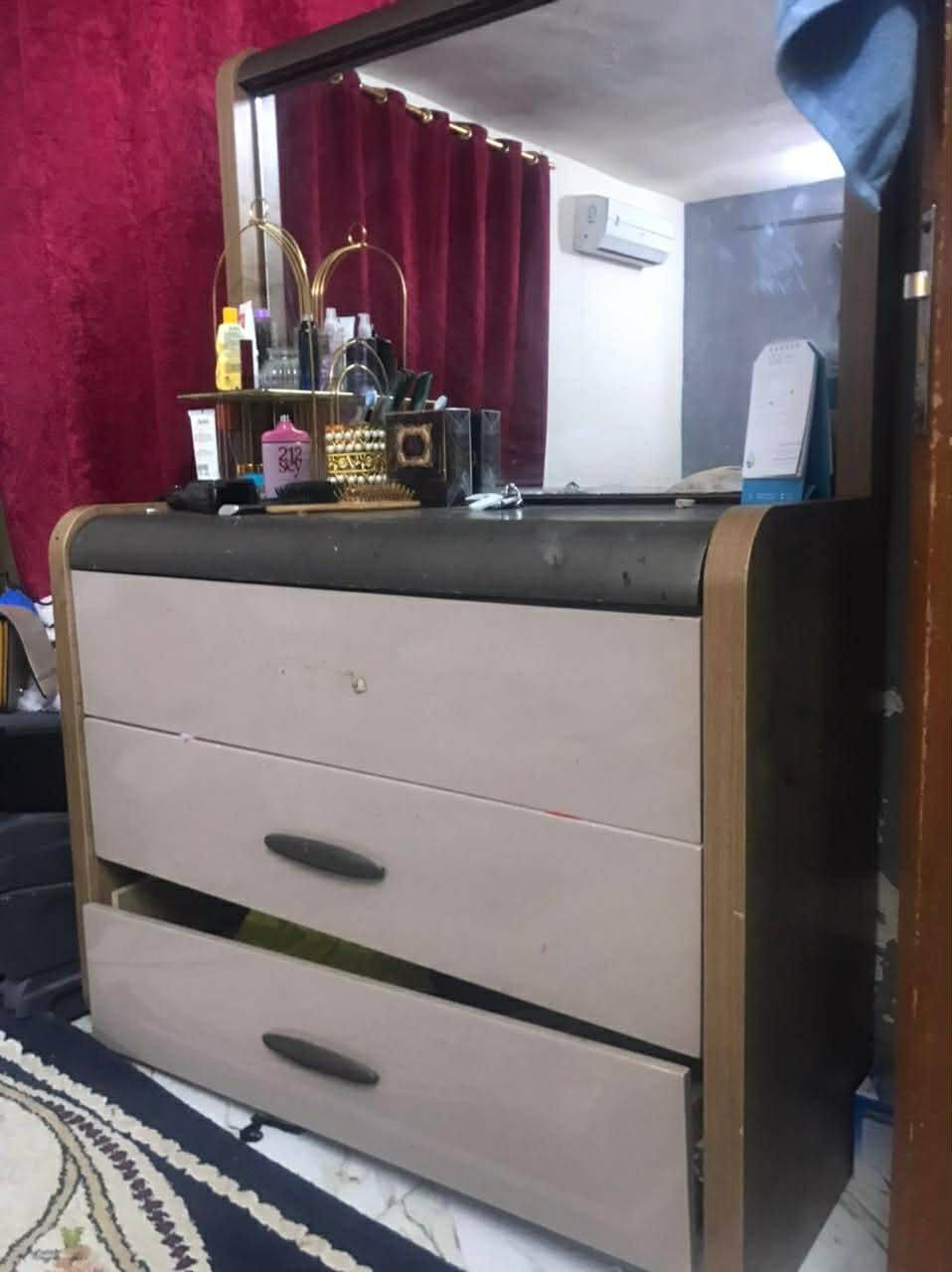 غرفة تركي ٦قطع
غرفة ثگيلة وقوية 
السعر٤٥٠ وبيها مجال


**إذا كنت صاحب هذا الإعلان وتريد حذفه لأي سبب، رجاءا أرسل رسالة إلى الدعم الفني**