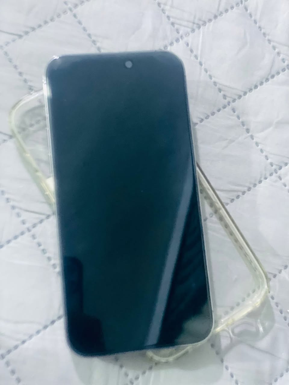 سلام عليكم  للبيع أيفون 14برو ماكس شرق وصط بطاريه 96نضافه 98بل ميه جهاز كلش نضيف مال بيت أسعر 1100وبي مجال حك لجيه وهاذه رقمي ***********
