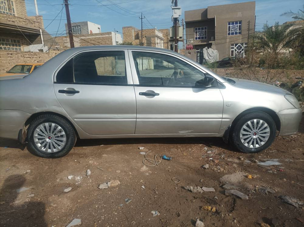 لانسر  ٢٠٠٦
محرك ١٥٠٠
  رقم بابل انكليزي
هزة جديده  تحويل مباشر 
مكينه وكير كفالة 
تخم تاير وحداديه وكهربائيات كلها جاهزة 
السياره مصبوغه عام 
مكفولة من الضربة القوية 
سعرها ٦٢  وبيها  مجال 
مكانها بالديوانية
  *********** ديوانية, القادسية
