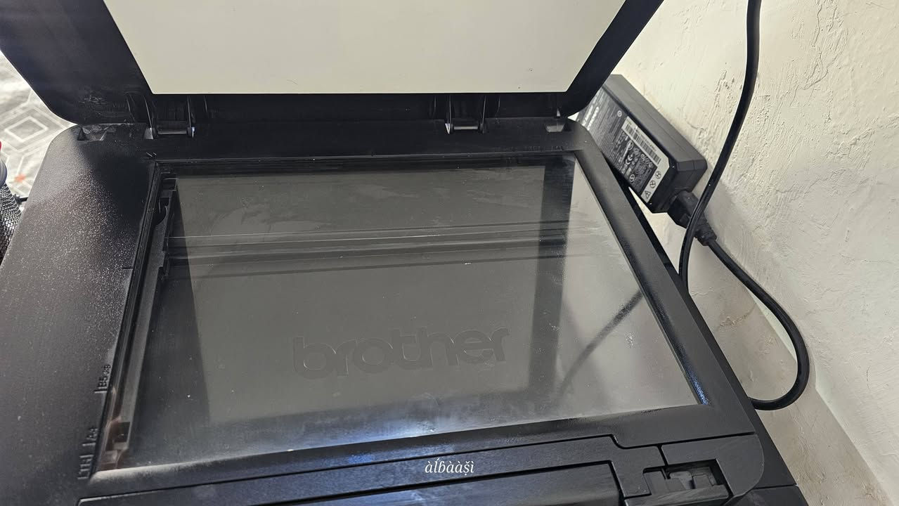 طابعة برذر T310 brother مستخدمة
استنساخ ملون واسود وابيض
نظام 4 الوان خارجي
تطبع 
 صور شخصية 
سكنر
ملازم دراسية
مع سيت حبر ايضاً
السعر 130000 الف


**إذا كنت صاحب هذا الإعلان وتريد حذفه لأي سبب، رجاءا أرسل رسالة إلى الدعم الفني**