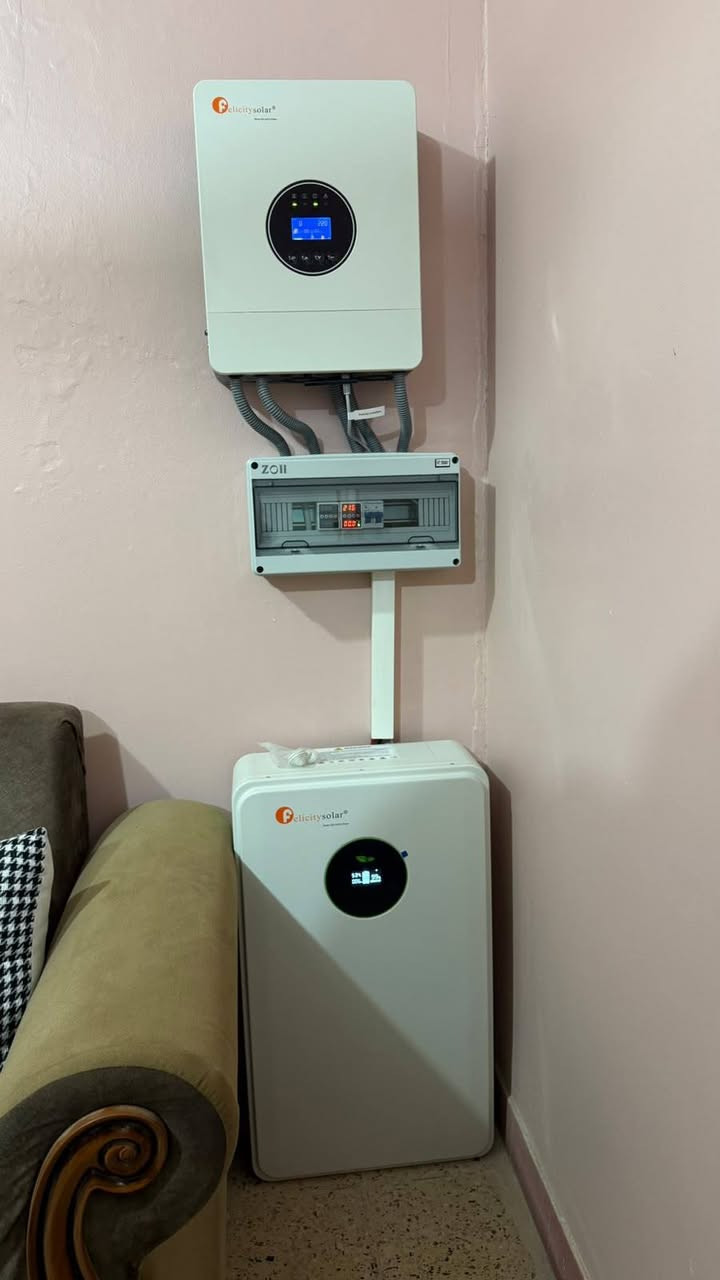 🌞 عروض منظومات الطاقة الشمسية من شركة فليستي (Felicity Solar) 🌞
✅ جميع المنظومات تشمل:�✔️ بطارية وانفيرتر من شركة فليستي مع ربط BMS الذكي بين البطارية والانفيرتر.�✔️ ألواح LONGi Hi-MO X10 الأصلية.�✔️ ضمان شامل مع التنصيب وجميع مستلزمات الربط.
🔹 العرض الأول�⚡ 7 أمبير نهاري / 5 أمبير ليلي�💰 السعر: 2,400,000 دينار
 ● انفيرتر 4 كيلوواط
 ● بطارية 5 كيلوواط
 ● 3 ألواح LONGi Hi-MO X10
🔹 العرض الثاني�⚡ 10 أمبير نهاري / 5 أمبير ليلي�💰 السعر: 2,850,000 دينار
 ● انفيرتر 4 كيلوواط
 ● بطارية 5 كيلوواط
 ● 5 ألواح LONGi Hi-MO X10
🔹 العرض الثالث�⚡ 10 أمبير نهاري / 10 أمبير ليلي�💰 السعر: 3,850,000 دينار
 ● انفيرتر 6 كيلوواط
 ● بطارية 10 كيلوواط
 ● 5 ألواح LONGi Hi-MO X10
🔹 العرض الرابع�⚡ 15 أمبير نهاري / 15 أمبير ليلي�💰 السعر: 4,750,000 دينار
 ● انفيرتر 6 كيلوواط
 ● بطارية 15 كيلوواط
 ● 7 ألواح LONGi Hi-MO X10
🔹 العرض الخامس�⚡ 20 أمبير نهاري / 15 أمبير ليلي�💰 السعر: 5,950,000 دينار
 ● انفيرتر 8 كيلوواط
 ● بطارية 17.5 كيلوواط
 ● 10 ألواح LONGi Hi-MO X10
🛡️ ضمان شامل مع التنصيب وباقي مستلزمات المنظومة.
📞 للاستفسار والحجز: نزار الراوي �***********
🌟 نوفر حلول طاقة شمسية موثوقة بأفضل الأسعار وجودة مضمونة.
