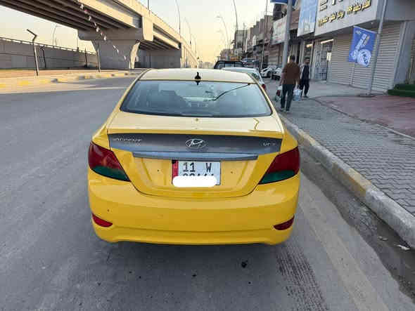 السلام عليكم 
اكسنت مديل 2016 
أمريكي حادثها جاملغ ايمن وبنيد  
السياره خير من الله  جاهزه 
مكينه كير خير من الله  
تبريد ثلج ⛄️ 
صدر امامي خلفي جديد 
تخم تاير 
مواصفاتها. معروفه الاكسنت 
السياره جديده. كلش ستعمال مال بيت 
مصفره هيئه.  غرامات 
بسمي رقم جديد 
هزه جديده. 
سنويه ل28 
السياره خير من الله 
وأحله من الصور. شرط 
السياره جديده جديده كلش. 
مكان السياره بغداد 
*********** 
السعر 85 وبيها مجال 
 وين ميعجبك افحص
