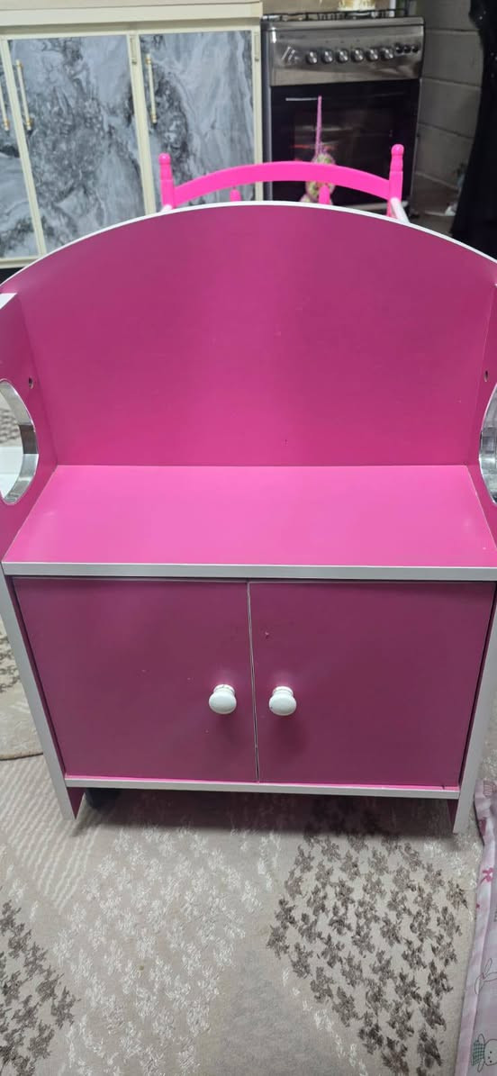 سلام عليكم كاروك البيع سعر مناسب مستخدم شي قليل ***********
