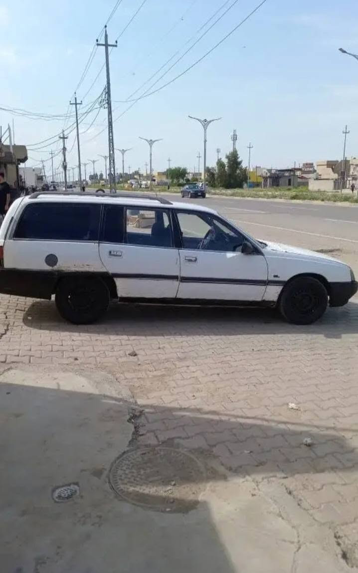 اوميكه ستيشن موديل 90  كير محرك اكسل بل شرط صدر جديد كركوك اليف شرط التحويل أو الوكاله  السعر 20 أو بيها مجال للبيع أو مراوس


**إذا كنت صاحب هذا الإعلان وتريد حذفه لأي سبب، رجاءا أرسل رسالة إلى الدعم الفني**