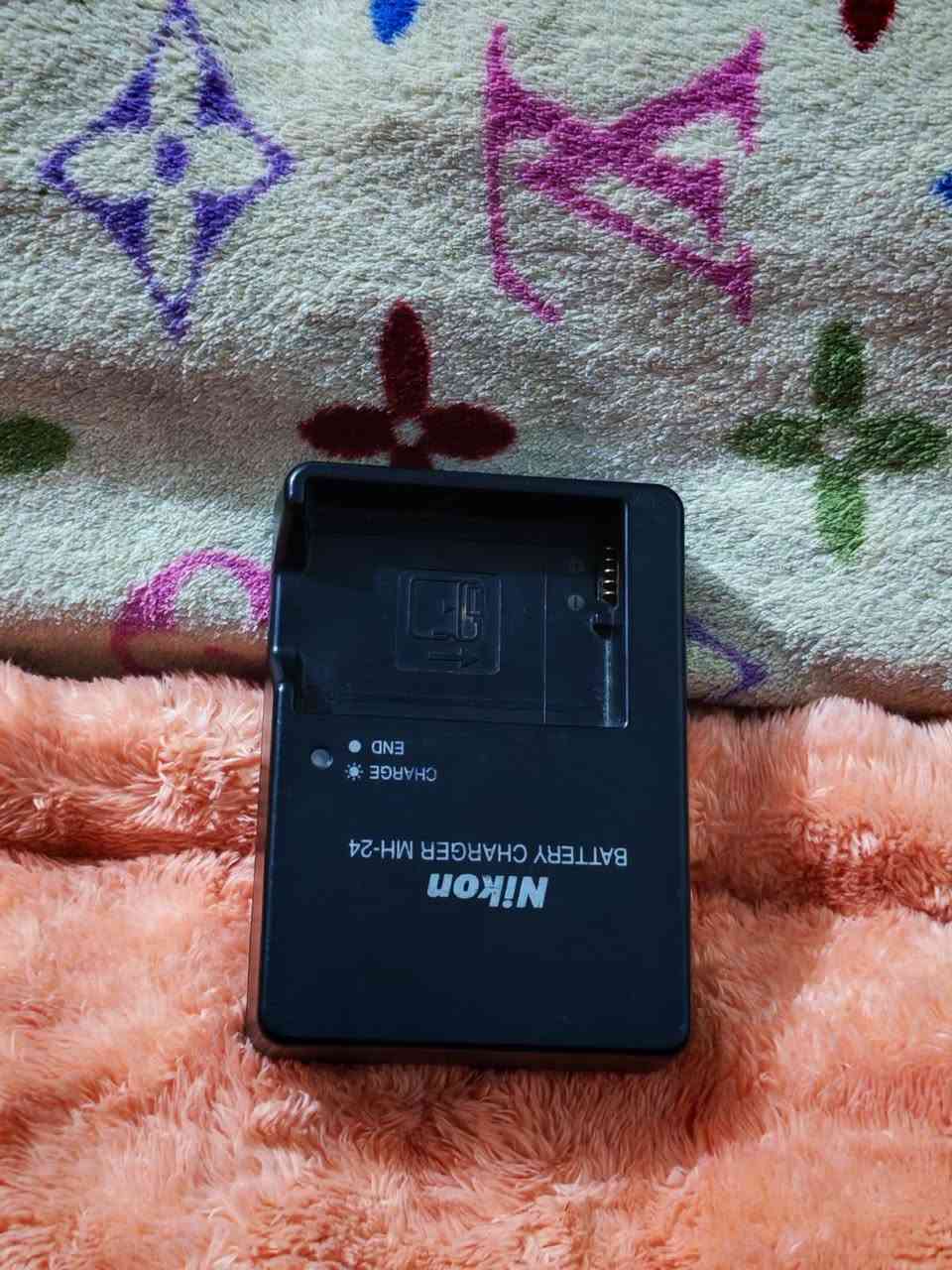 نيكون 5100 كامل ملحقات
نضافه90/10

عدسه زوم 70/300
 
عدد البطاريات 2 

رام32 

شاحنه 

جنطه 

مكاني بصره حيانيه   سعر وبيه مجال 325

هاتف ***********
