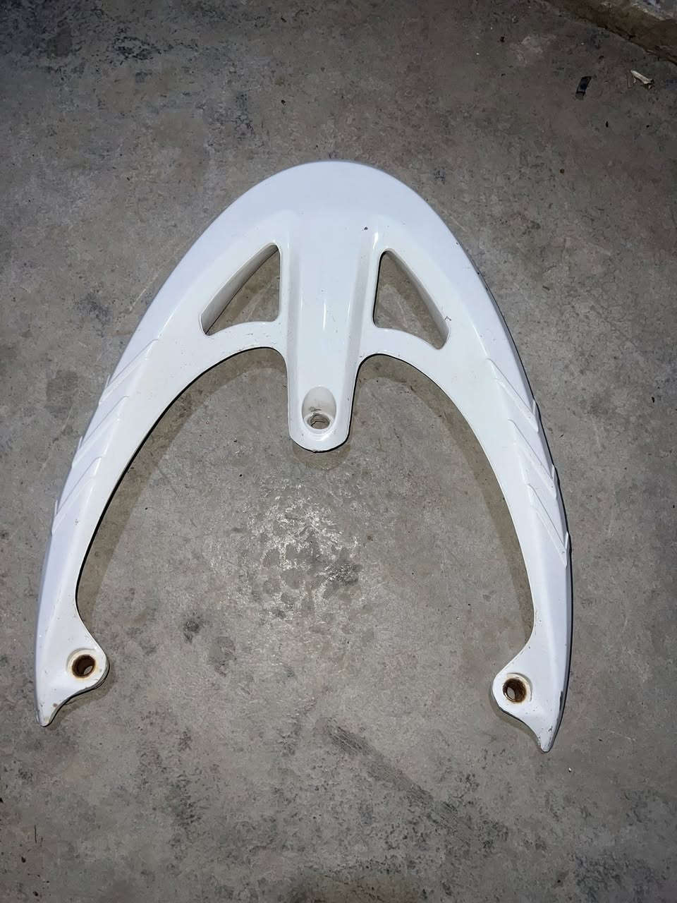 تزويد عدله للبيع وياله هنه وتايرات جلاتين اصلي ب 110 كاسحه عدله ب 10قفل سبايدر اربع ب 10قفل صدر علشغل ب 50 قبق فلاوينً 10 فج بس شكل بً10 سيبايه بوليس اصلي ب  توصيل كافه محافضاتً مكاني ديالى خان بني سعد ***********
