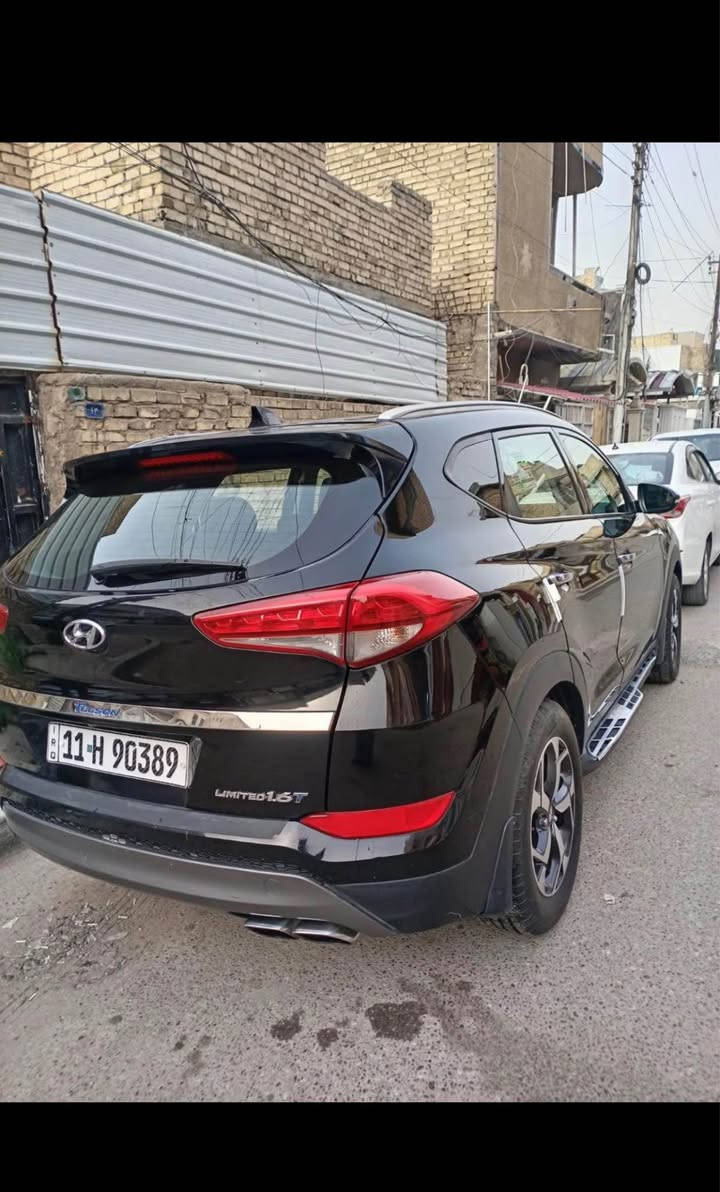 من رخصت الادمن المحترم 
***********
توسان 2016 فول لمتد واحد على واحد كشنات كهرباء جلد سلايت جنطه كهرباء رادارات تحديد مسار اشاير بلمري حساسات شاشه كامره دواره حادثها دحجات خفيفه من امريكا وصور الحادث بلمنشور صبغ مكانات لحادثها فقط تبريد خلفي امامي ثلج ماشيه 85 بسمي رقم دولي بغداد هزة جديده وارقام جدد السعر 135$ بيع او مراوس بغداد الكرخ *********** بغداد, العراق
