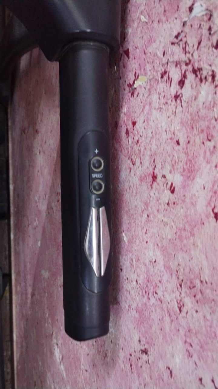 جهاز جري مستخدم اسبوع واحد وزن 150 سعره 500 الف مكانه النجف دور الهنديه للاستفسار الاتصال على الرقم *********** موجود واتساب
