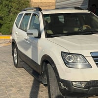 فهافي 13 فول موصفات للااخير بيهة رصعه شويه بل بنيد والباقي كفاله عامه ...