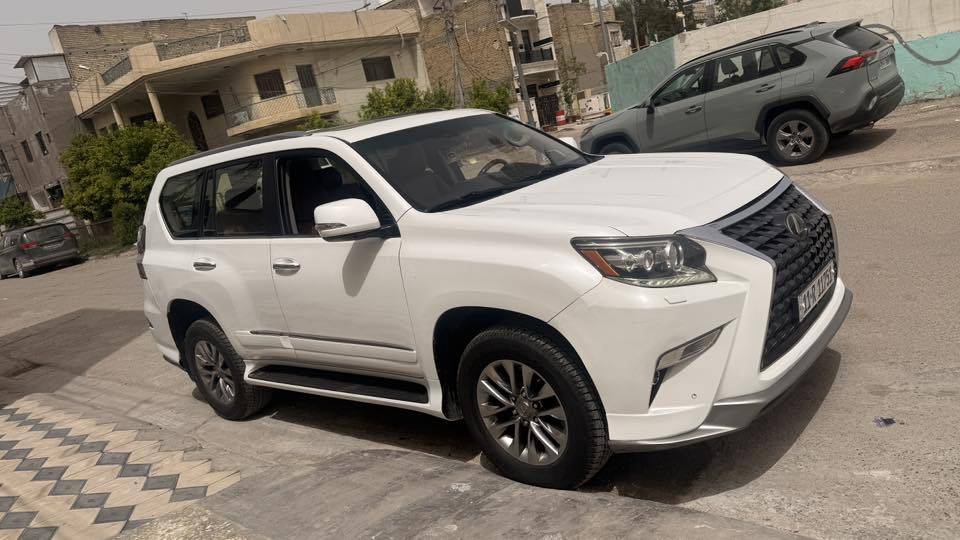 • محرك V8 4.6L / دفع رباعي / 7 راكب
داخل جلد قريميدي نظافة الوكالة / مقاعد تدفئة + تبريد / كل الكشنات كهرباء / فتحة + ثلاجة / مري شفط / جكات /
كاميرات 360 محيطية / رادات جميع الاتجاهات 
 مكفولة / بارد بسيط جداً بالجاملغ الامامي فقط
رقم بغداد باسمي 
السيارة نظيفة جداً وعليها ادامة كاملة

السعر / 275$ 

📌 موقع السيارة بغداد البنوك / ***********
‏‭***********
