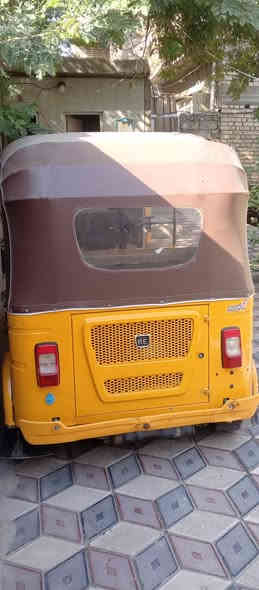 سلام عليكم تكتك وحد وشرين شهر 12 تكتك رقم كربلاء بسمي تكتك بيه تعمير بس دوس تكتك خير من الله لمكان بغداد سعر 7و500 وبيه مجال حك جيه ***********
