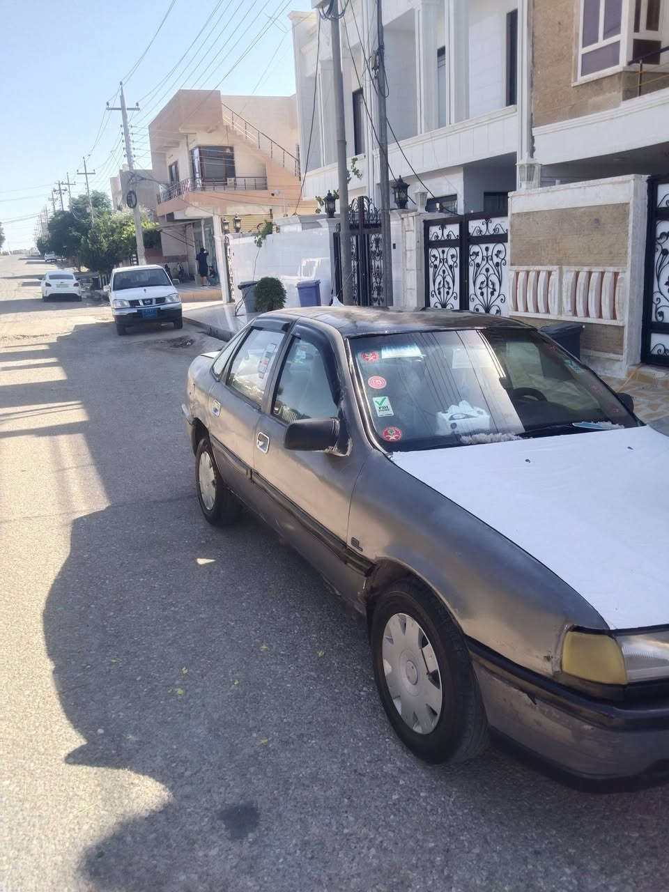 السلام عليكم اخوان من رخصه الأدمن
سياره اوبل فكتره موديل 1991 رقم بغداد 
سنويه منتهيه ابيع مكاتبه شرط ما بيه شي،،
السياره المحرك والگير والاكسل والكهربائيات والبور والمسجل وحتى السبير كلها مكفوله بس اشغل وتمشي

مال بيع مستعجل وبلا زحمه عليكم المايشتري لا يدخل ويسال 
والسعر 14 وبيه مجال 
تلفون وتس ***********
