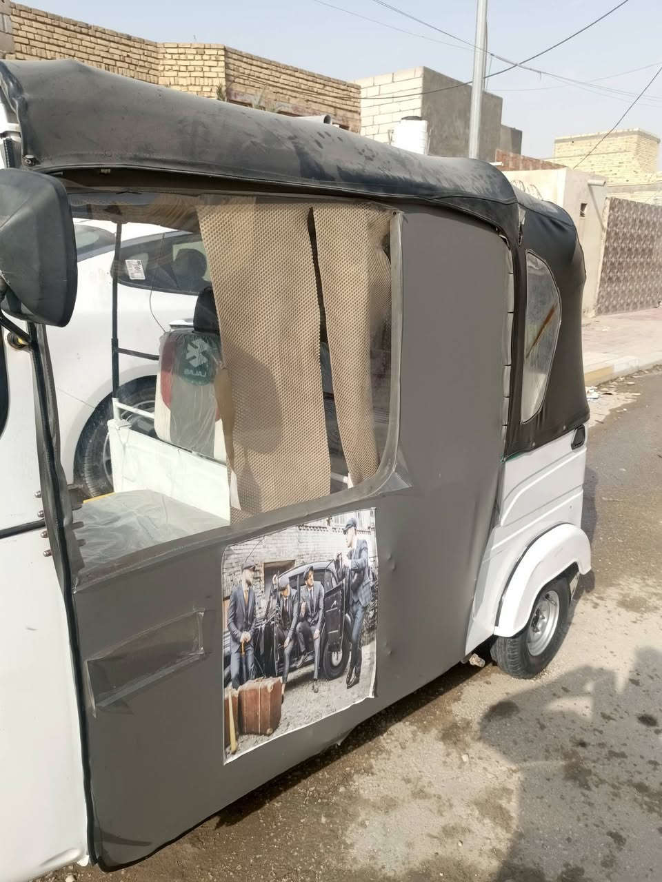 السلام عليكم تكتك موديل 21 شهر 2 بيه ضربه يم البكلايت مرجعه عل بارد محرك مفتوح شركه  رقم او سنويه السعر 7 بيه مجال الشراي ايخابر عله صاحبه انه مكلف بل نشر  الخاص مغلق مغلق ***********
