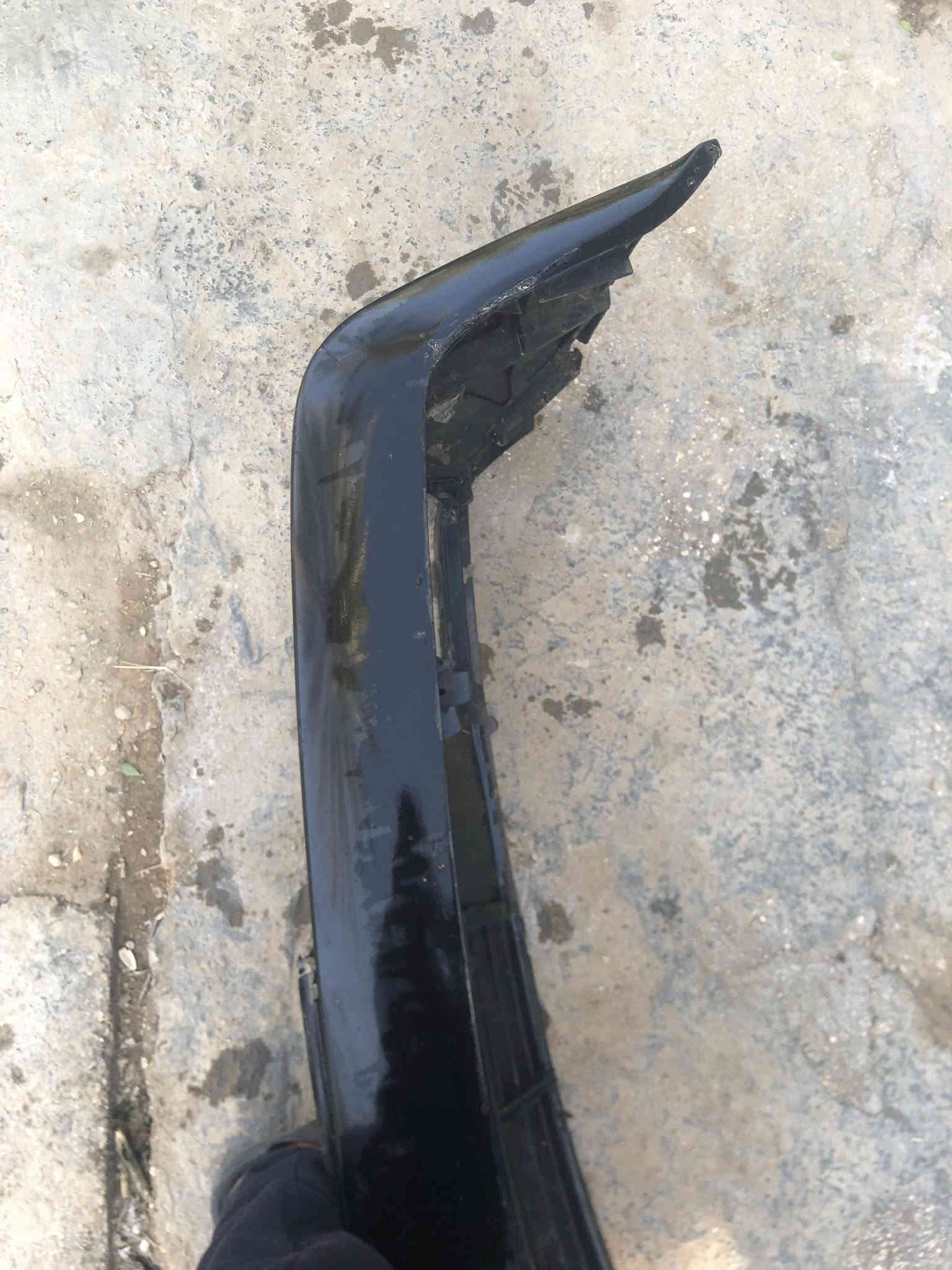 دعامية 500 بلاديه اصلية بيهة فقط كسر و مصلح بالصوب الايمن كاملة هية و الترايش و قاعدة الرقم ب 100 الف و بيها مجال العنوان كربلاء ***********
