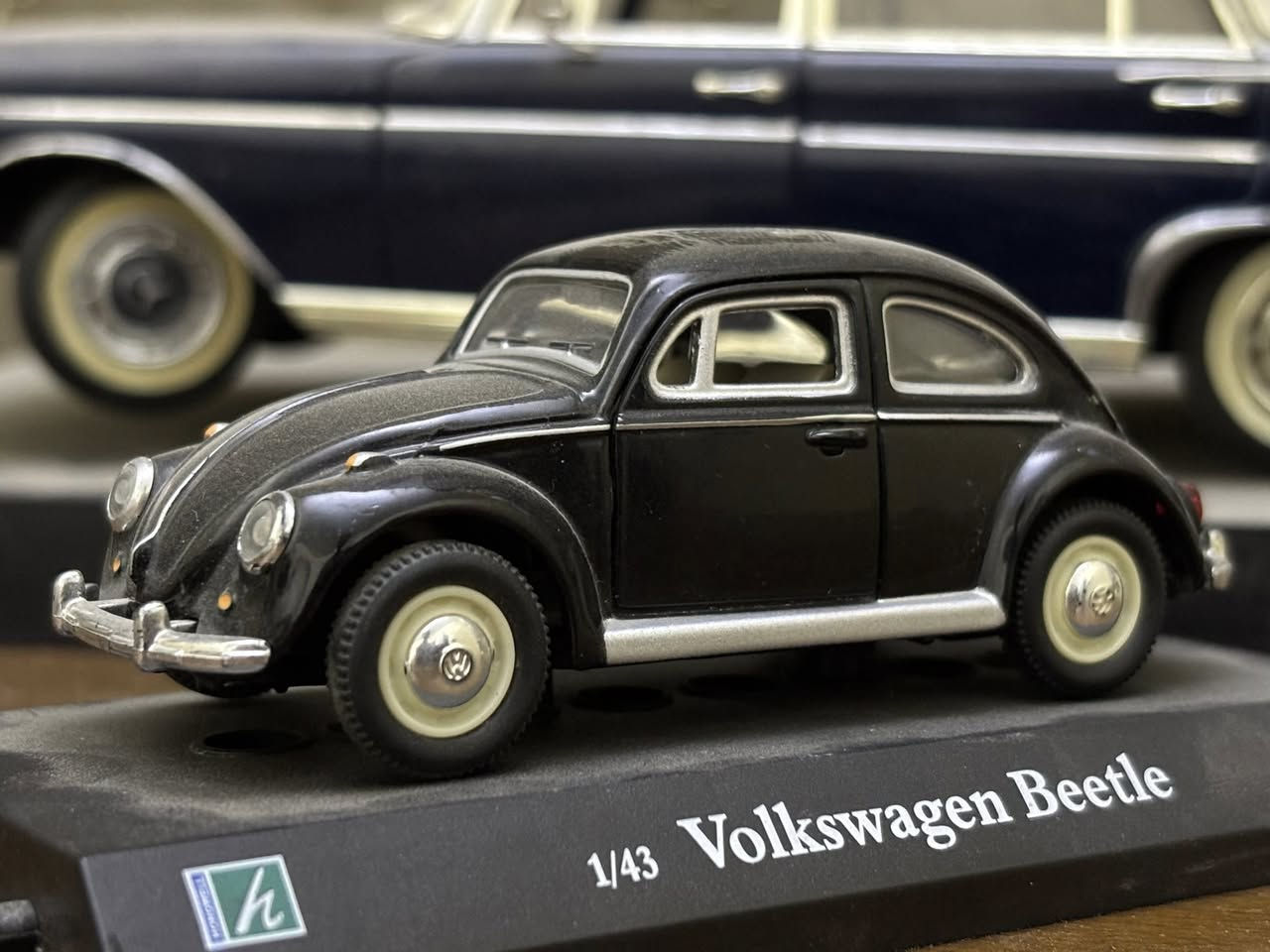 Volkswagen Beetle 🪲 

من شركة Hongweel الألمانية 🇩🇪 
1:43

السعر 16 الف

للحجز على الخاص او على الرقم ***********

