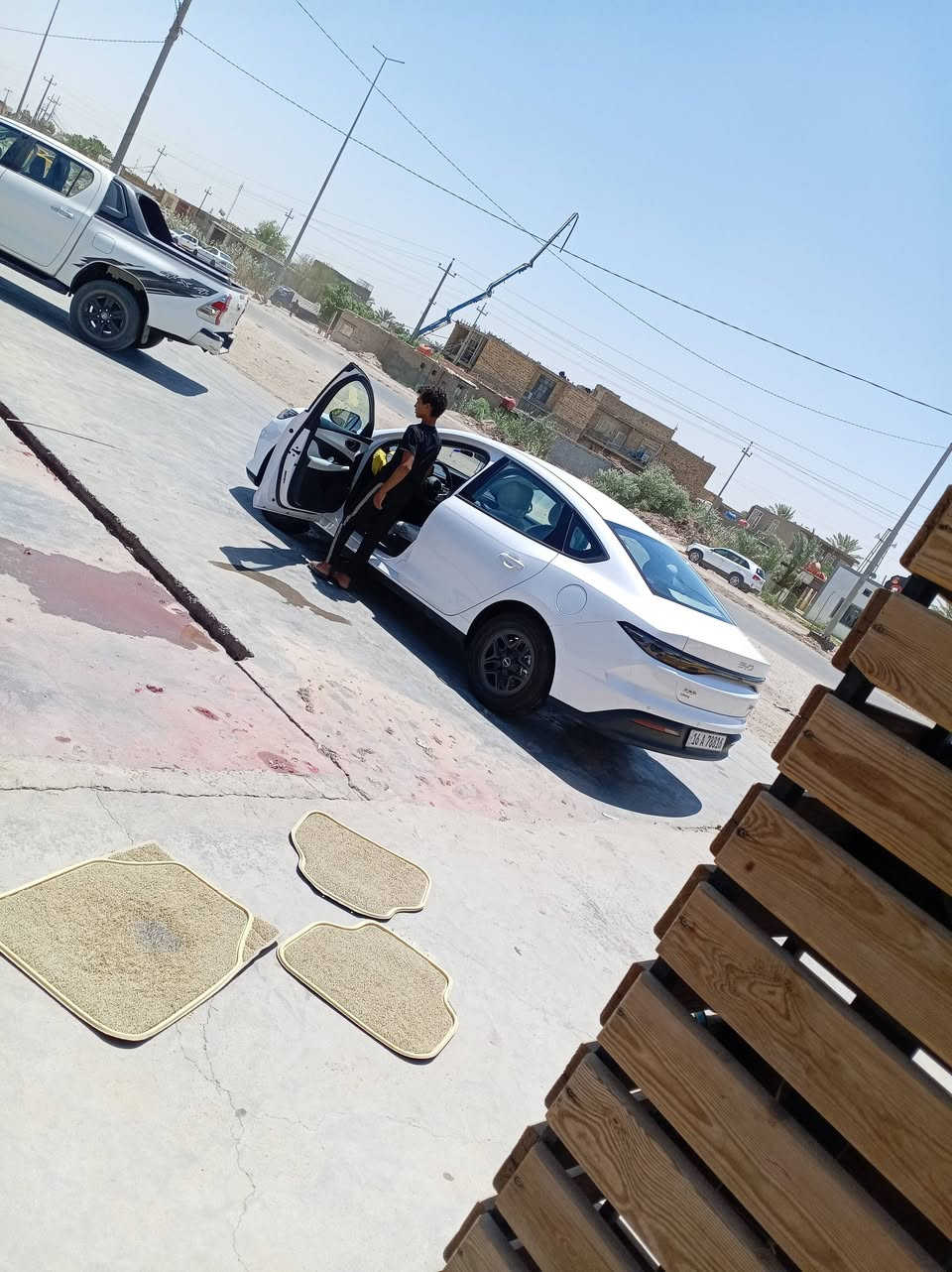 BYD SIL 05
السلام عليكم
 
بي واي دي ( سيل 5 )
موديل 2025) كفاله عامه من كلشي) 
(رقم قادسيه  بأسمي) 
شاشة 
كاميرا
حساسات
بصمة
تشغيل عن بعد
اشارة بالمراية 
شاشة كبيرة
انظمة قيادة
سايد بريك بصمة
ماشية 8الاف
العنوان : الديوانيه  - الشافعيه "
هاتف : ***********/ واتساب✅"
سعر 21مليون و500
