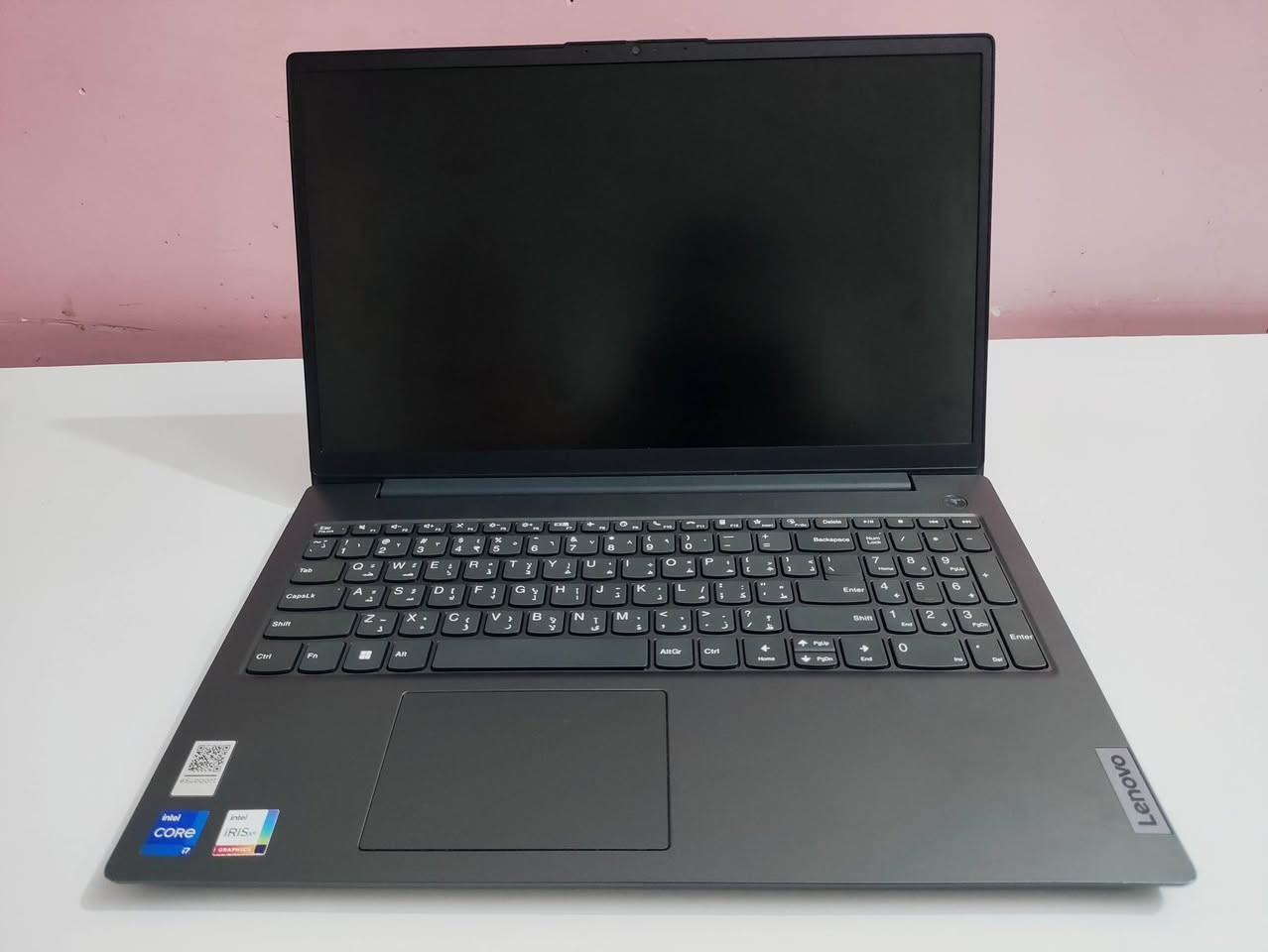 لابتوب Lenovo V15 G3 (i7 جيل 12) مستعمل نظافة برغي واحد ما مفكوك
للبيع لابتوب لينوفو مواصفات وحش، الجهاز استخدام نظيف جداً وبراغي الشركة كلها بلاد (ما مفتوح نهائياً)

المعالج: Core i7 جيل 12 (أداء طيارة).

كرت الشاشة: Intel Iris Xe Graphics (أداء عالي للألعاب والتصميم)

الرام: 16 جيجا DDR4

الذاكرة : ssd 512

الشاشة: 15.6 بوصة FHD

الميزة: يدعم تقنية FSR يعني بالألعاب والبرامج الثقيلة ينطيك أداء دبل.

النظافة: الجهاز داخلياً وكالة 100%، بس الظهر بي شخط سطحي بسيط وما غلفته ويكدر المشتري يفحص البراغي براحته.

السعر: 700 ألف (بي مجال بسيط للشراي المباشر) مكاني كربلاء

أداء الجهاز في الألعاب (FSR Active)

Valorant:  1080p  120 فريم

CS2:  1080p فريم 90 

GTA V:  1080p  60 فريم

Forza Horizon 5:  1080p 55 فريم

God of War:  720p  35 فريم

Cyberpunk 2077: 720p 35 فريم

 League of Legends:  1080p 140

فريم

DOTA 2:  1080p  90 فريم

Minecraft:  1080p  100 فريم

Rocket League:  1080p  80 فريم

Rainbow Six Siege:  1080p  65 فريم

Apex Legends: 720p  50 فريم

للاستفسار ***********
