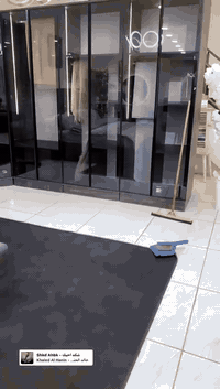 غرفه نوم (درسنك روم)اناره داخليه غرفه شبابيه نضيفه ما مستخدمه كم شهر وسعرها موجود بلصوره صارت عليه غاليه سبب لبيع اريد انقل لغير مكان سعر 1700 وبيها شي بسيط /بغداد _الغزاليه شراي يتصل ***********
