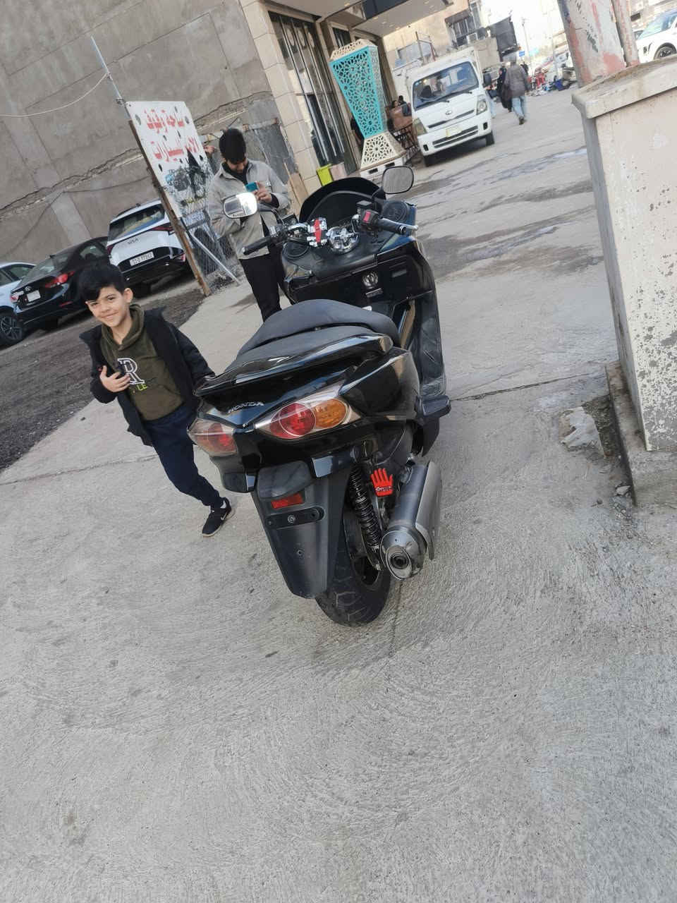 سلام عليكم  فورزه 010  دراجه محرك  مفتوح  خير من الله   شوي كفراتها يرادلها ترتيب   سعر مليون100 

 متواجده  في بغداد رقم هاتف***********
