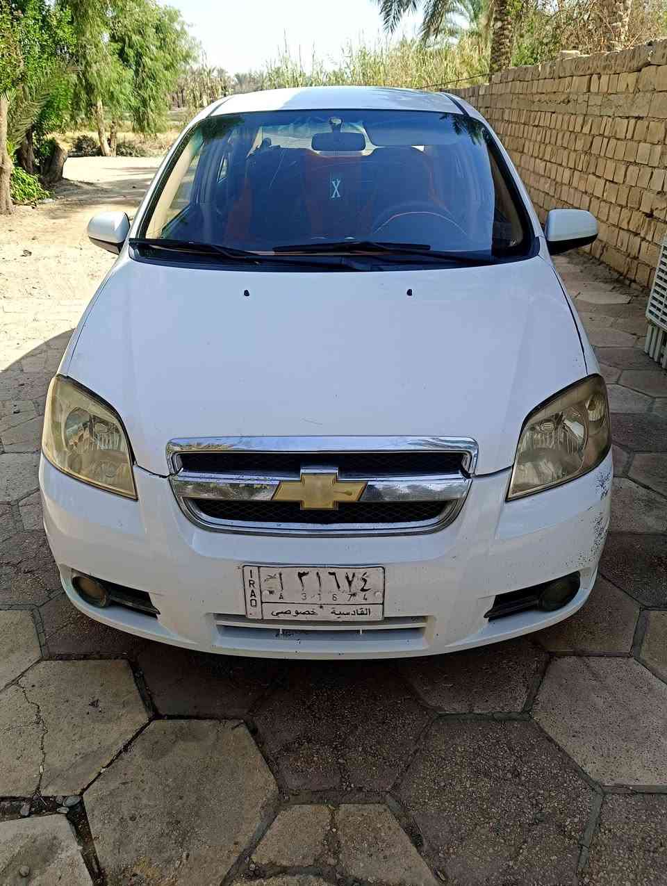 السلام عليكم افيو موديل 2010 خليجي گير و مكينه في حاله جيده + الكهربائية كلها شغاله 
الحداديه نص عمر 
سنويه صاقطه ب اسمي 
السياره بيها بنيد و جاملغ 
المكان الديوانية للاتصال ***********
