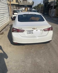 ماليبو 2022  LT السياره وارد امريكي وحادثها بس قطعتين  مواصفاتها :  1-...